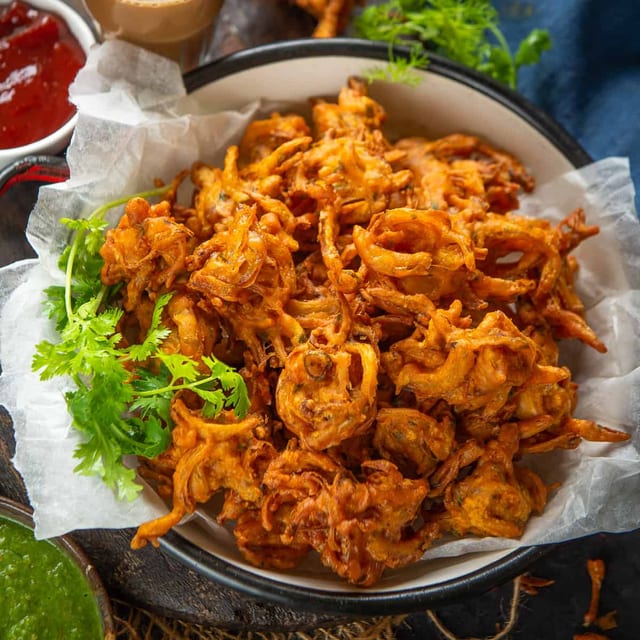 Onion Pakoda.