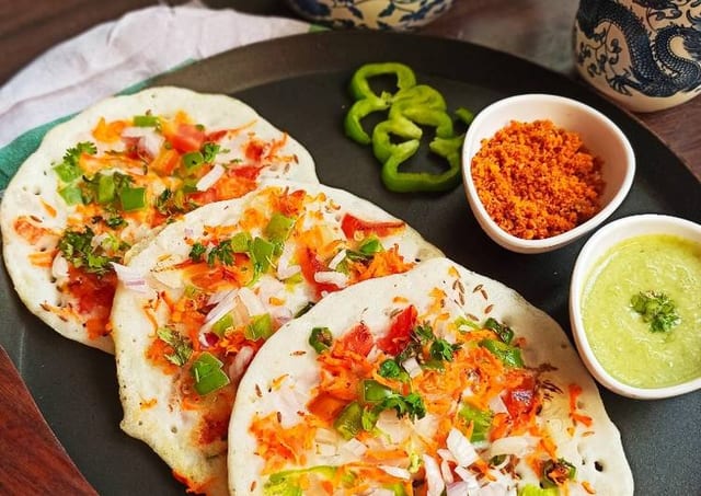 Godavari Special Vegetarian Uthappam.